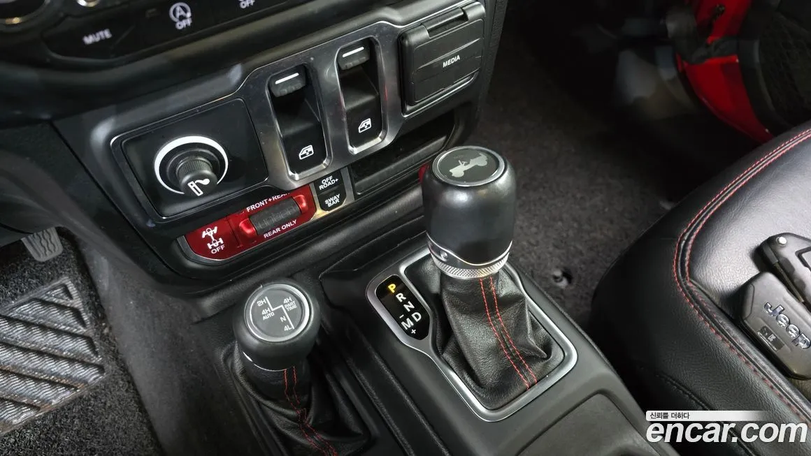 Jeep Wrangler 2021 из KR, фото 7