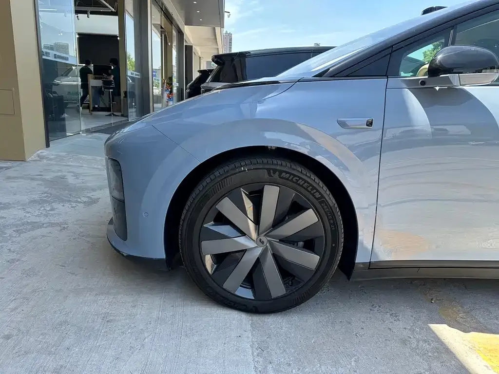 Li Auto i8 2025 из CN, фото 2