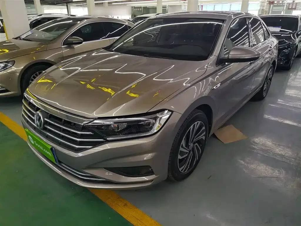 Volkswagen Sagitar