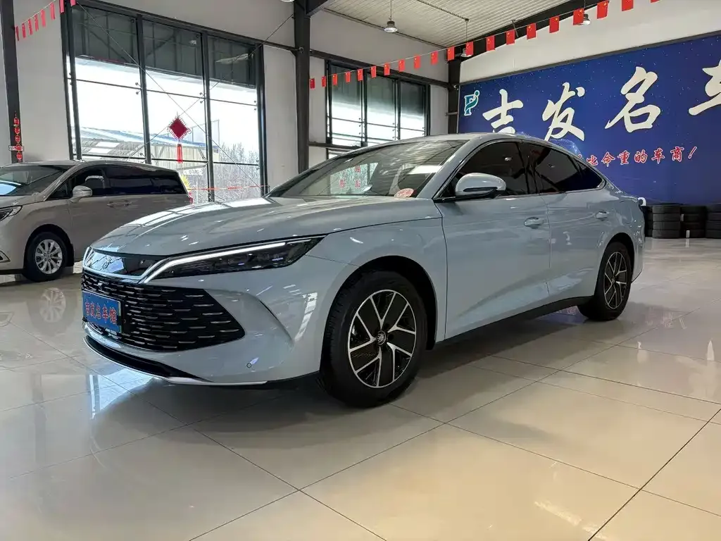 BYD Qin L — фото 1