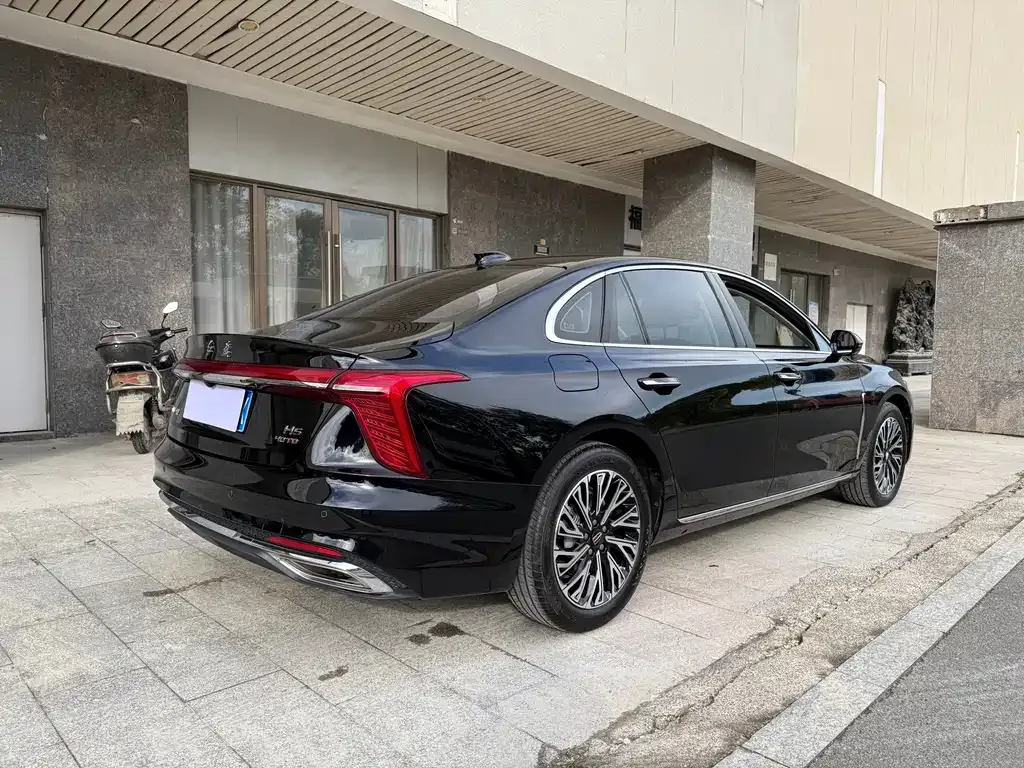 Hongqi H5 — фото 3