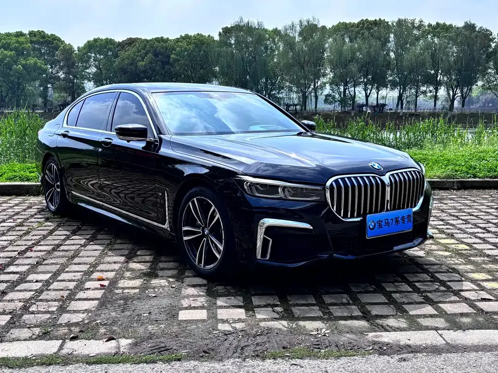 BMW 7 Series — фото 6