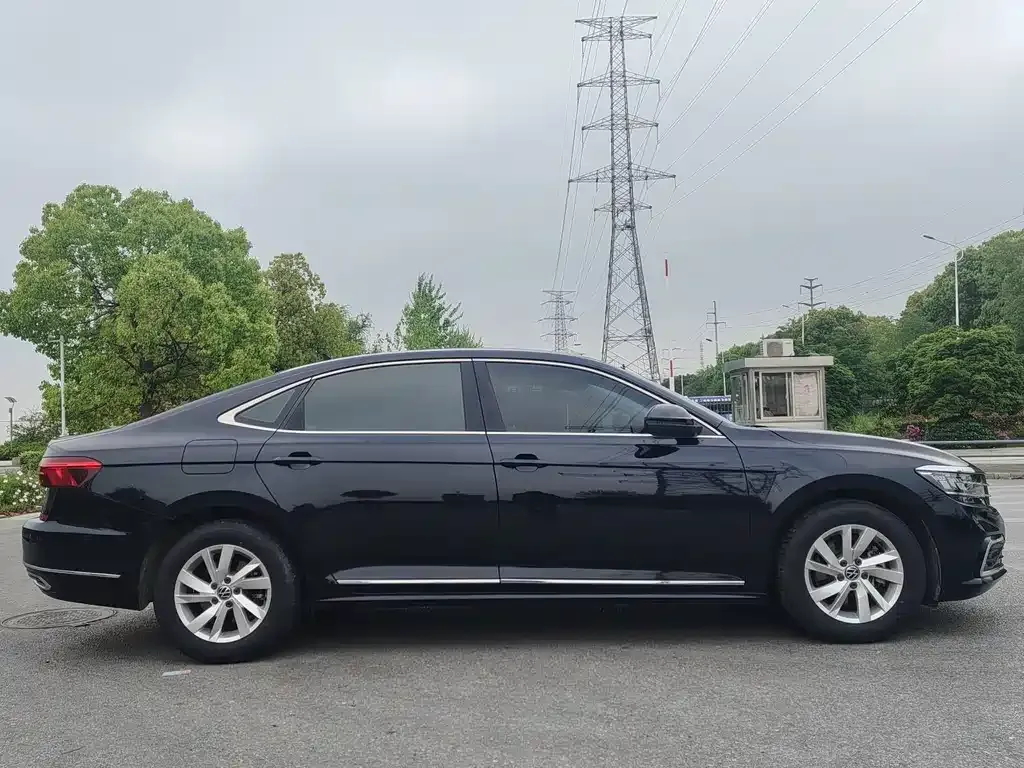 Volkswagen Passat — фото 2