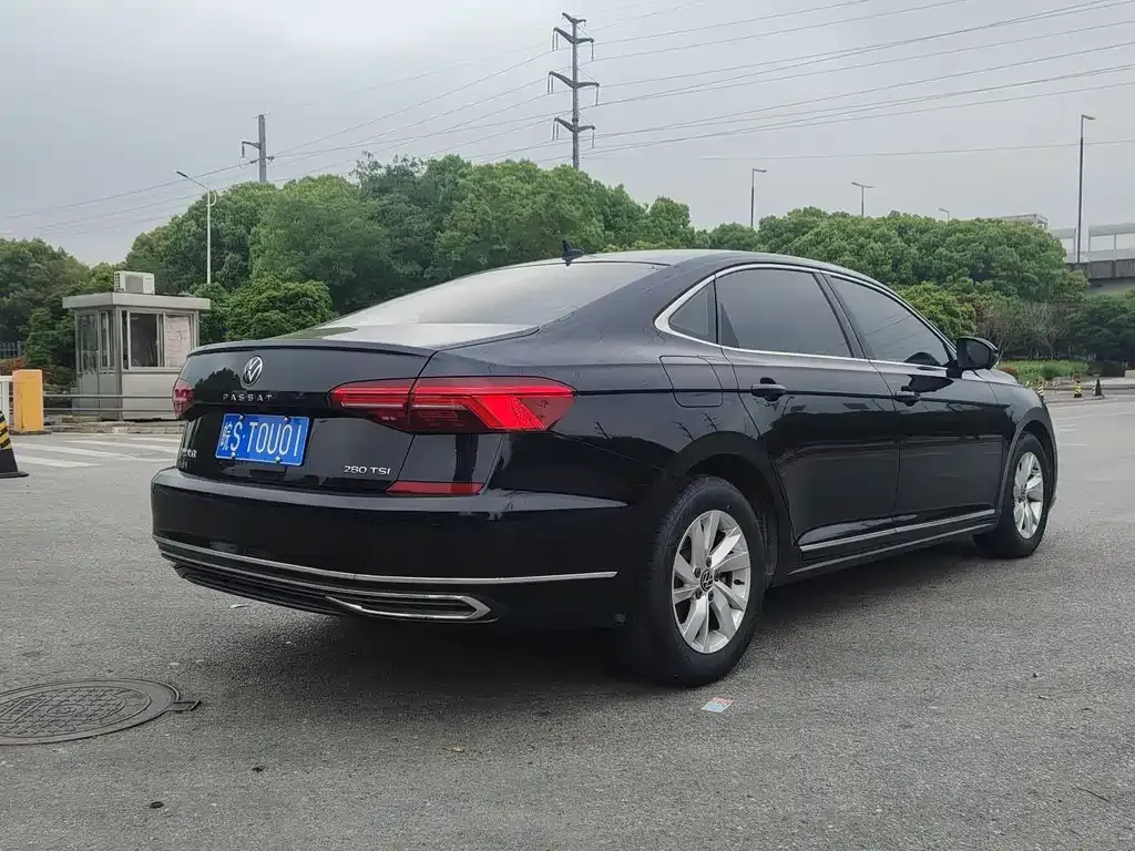 Volkswagen Passat — фото 5