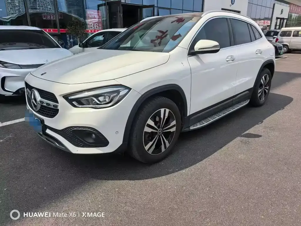 Mercedes-Benz GLA — фото 1