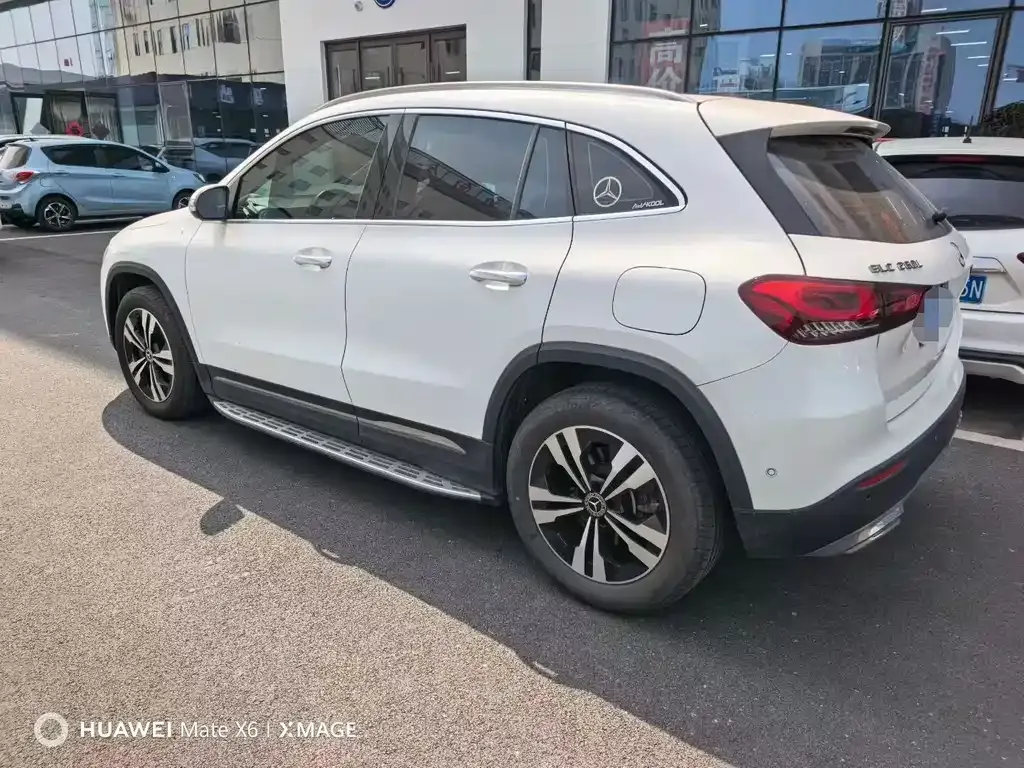 Mercedes-Benz GLA — фото 6