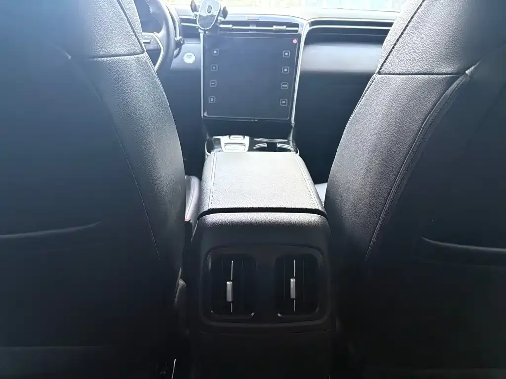 Hyundai Tucson 2023 из CN, фото 7