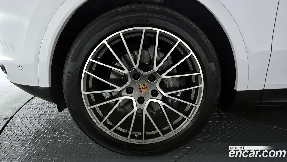 Porsche Cayenne 2022 из KR, фото 9