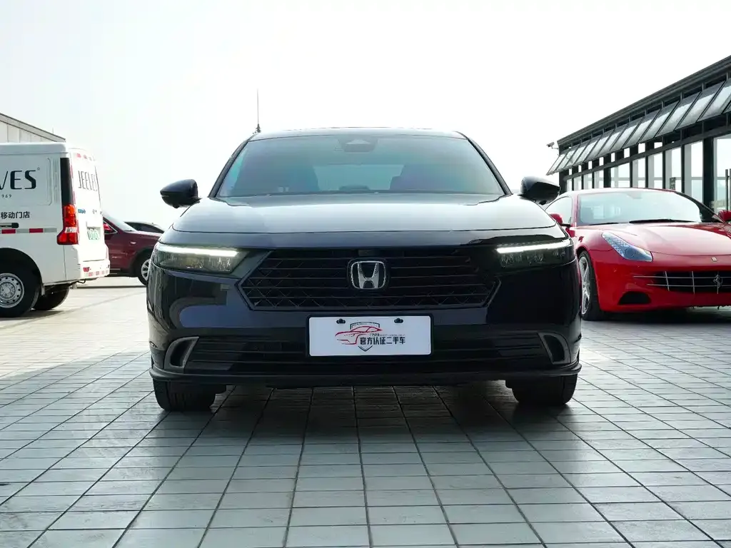 Honda Accord — фото 3