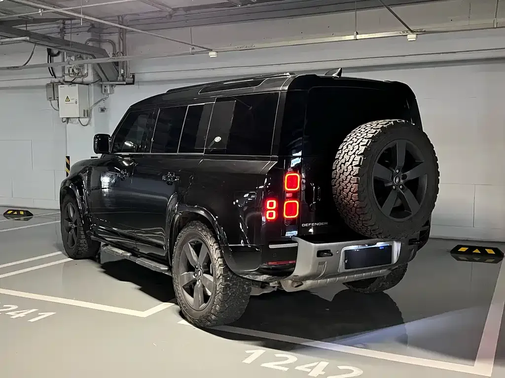 Land Rover Defender — фото 3