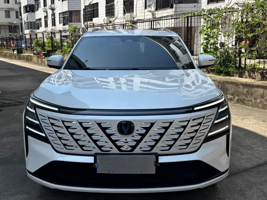 Changan CS75PLUS — фото 9