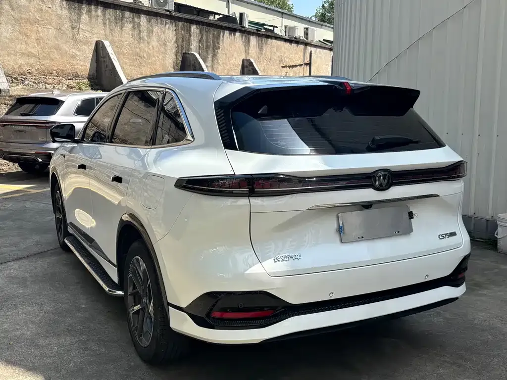 Changan CS75PLUS — фото 4