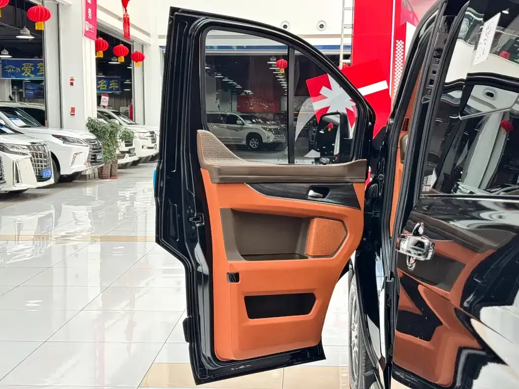 Ford Transit 2024 из CN, фото 2