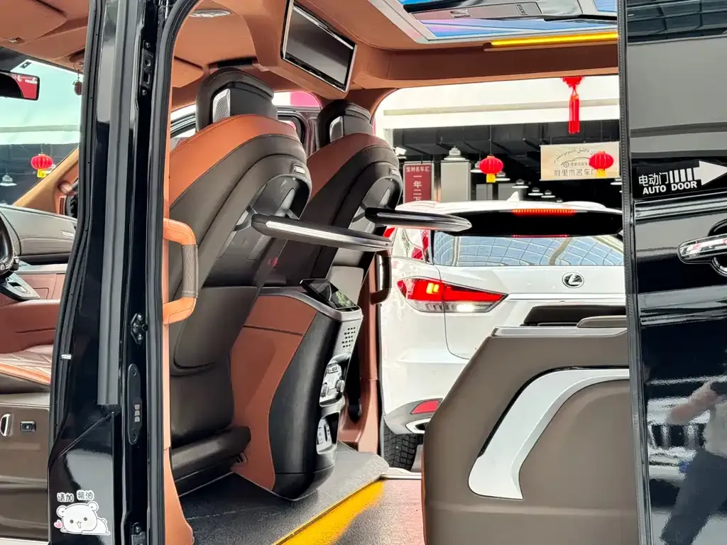 Ford Transit 2024 из CN, фото 9
