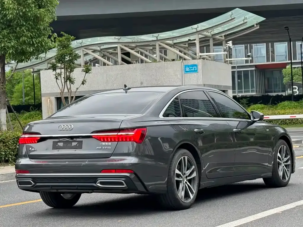 Audi A6L — фото 3