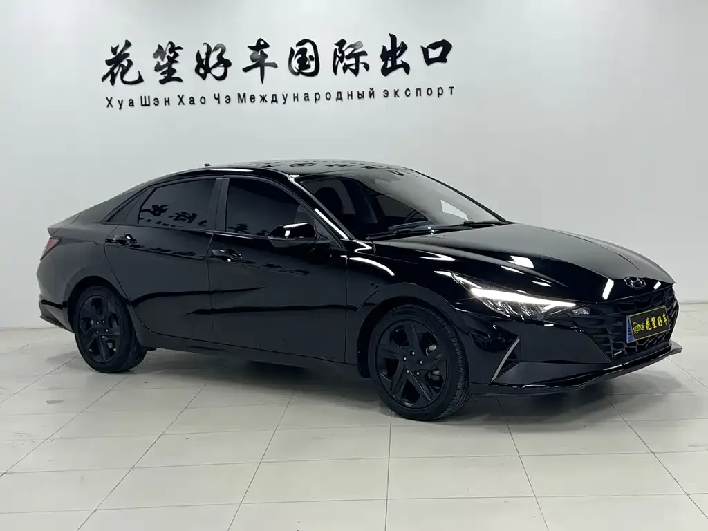 Hyundai Elantra — фото 2