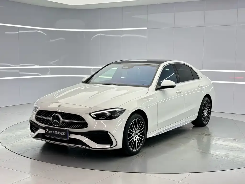 Mercedes-Benz C-Class — фото 1