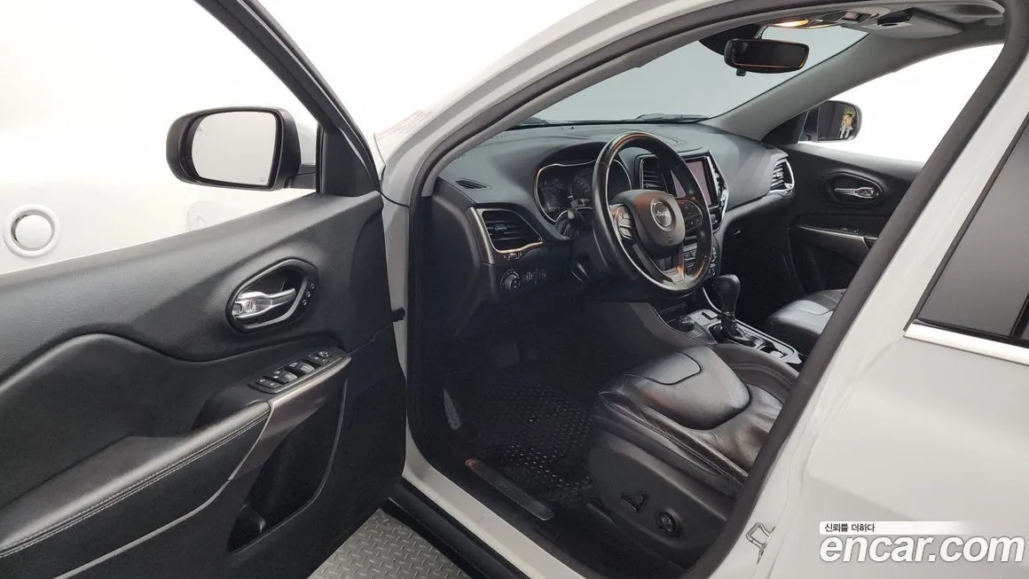 Jeep Cherokee 2021 из KR, фото 9