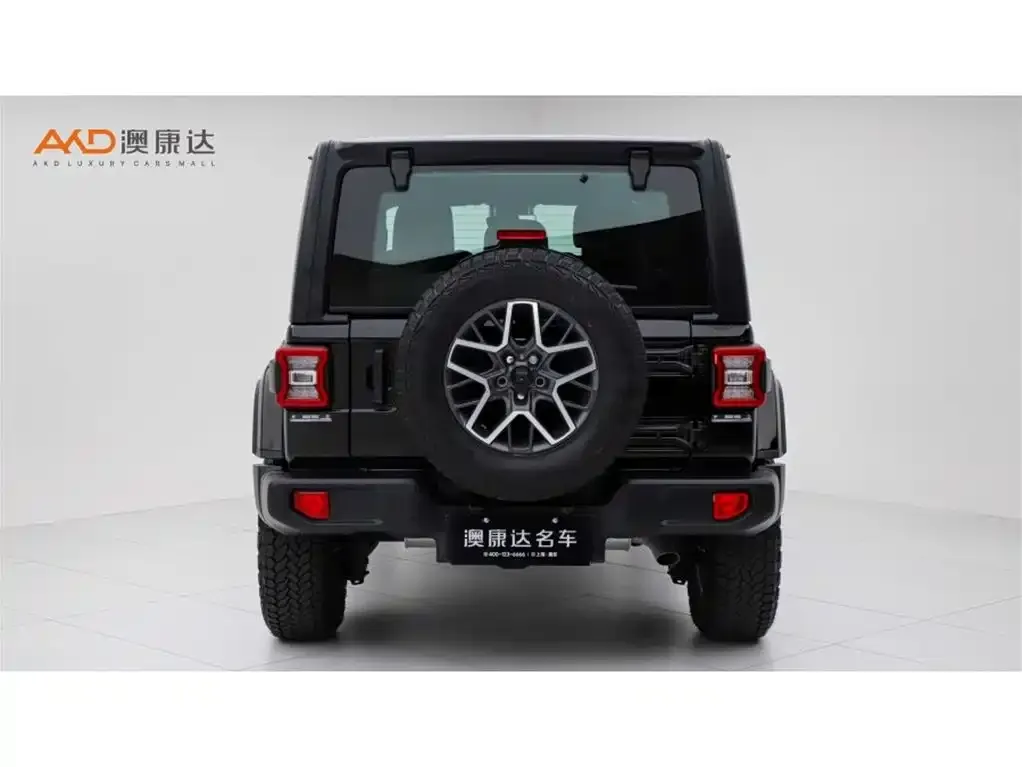 Jeep Wrangler — фото 7
