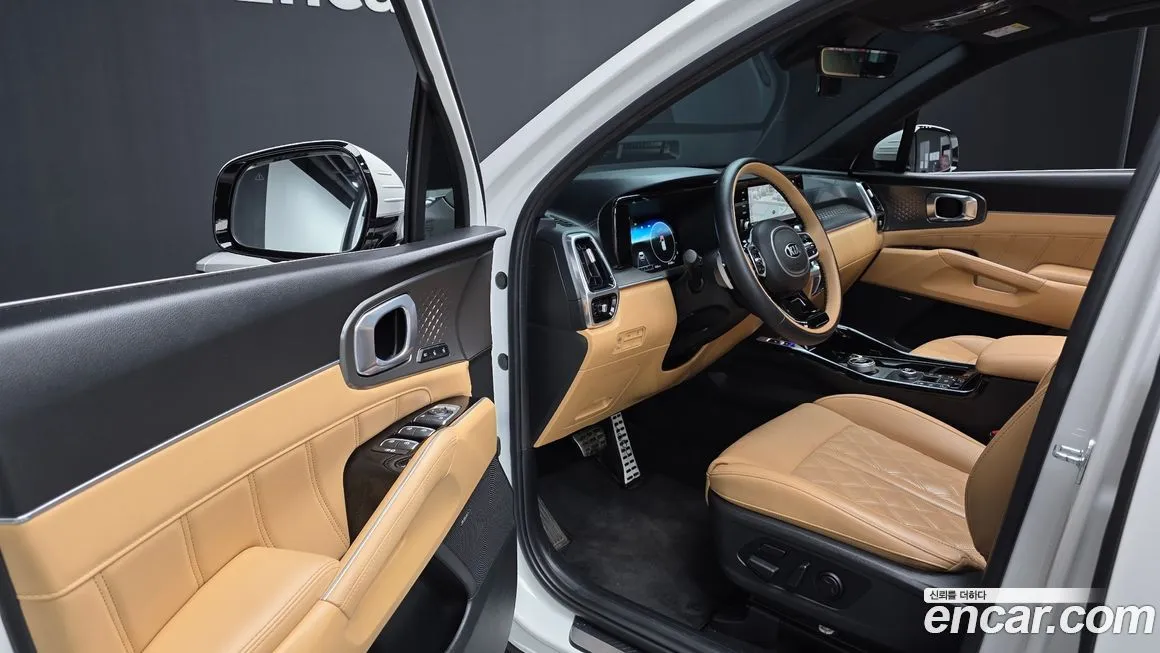Kia Sorento — фото 10
