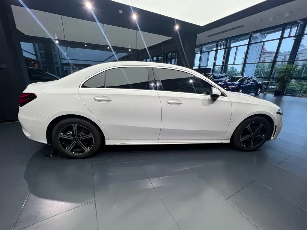 Mercedes-Benz A-Class — фото 5