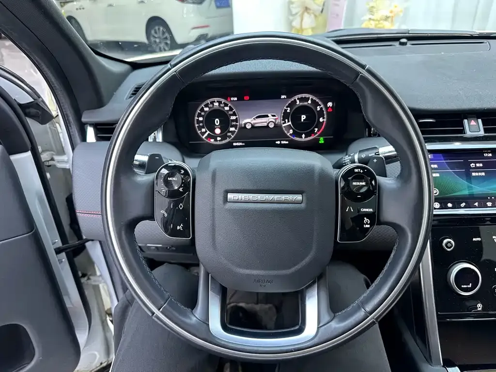 Land Rover Discovery Sport — фото 10