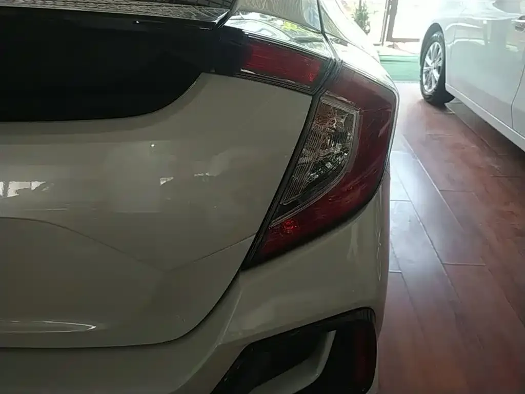 Honda Civic — фото 5