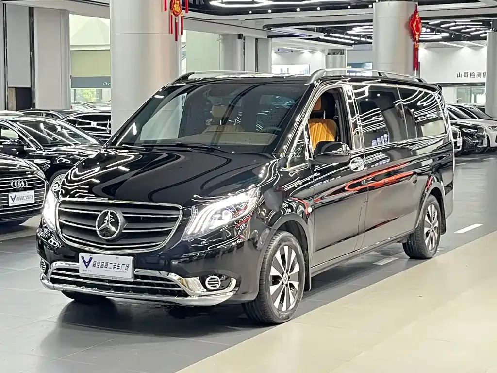 Mercedes-Benz Vito — фото 1