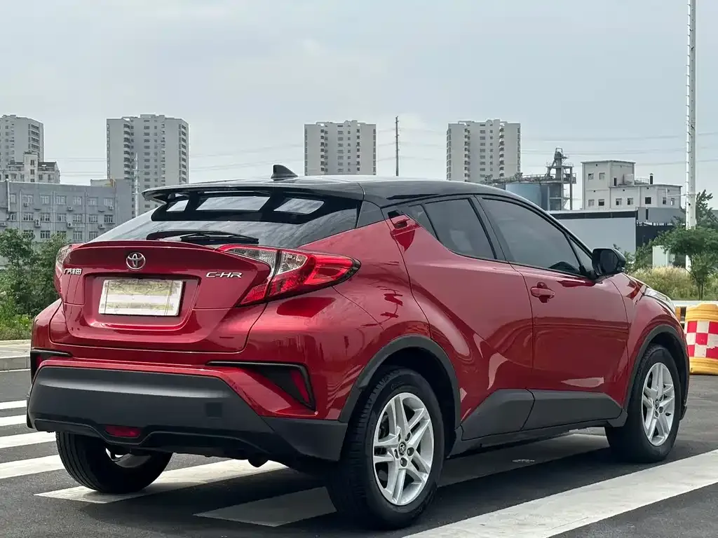 Toyota C-HR — фото 4