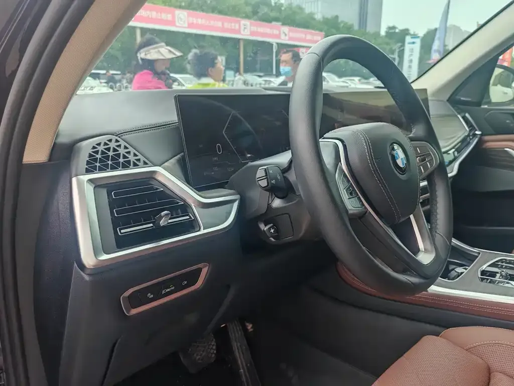 BMW X7 — фото 4