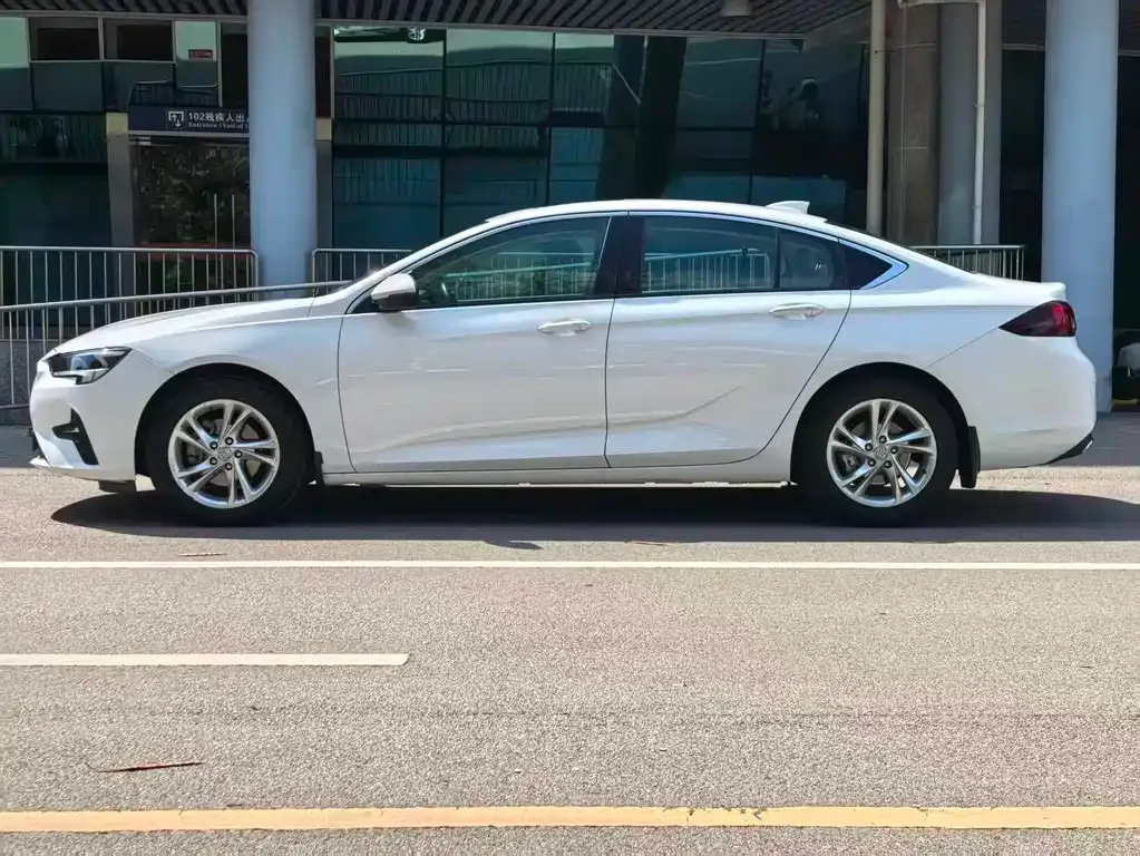 Buick Regal — фото 4