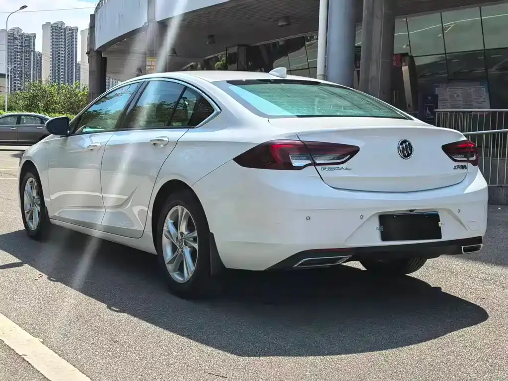 Buick Regal — фото 3
