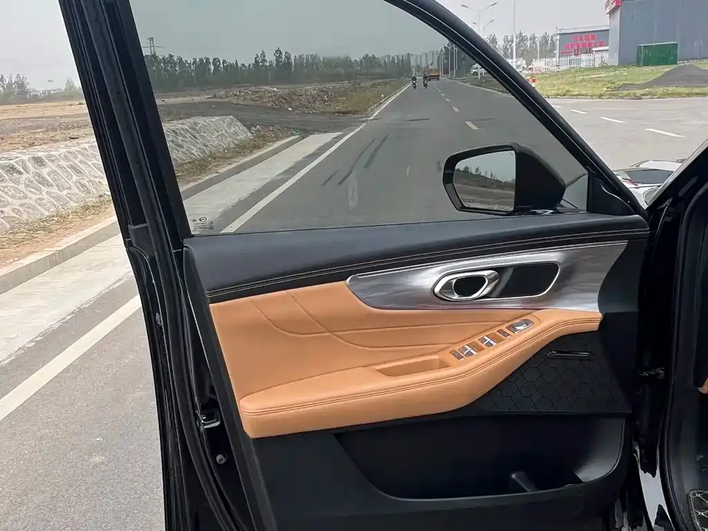 GAC Motor Trumpchi GS8 — фото 7