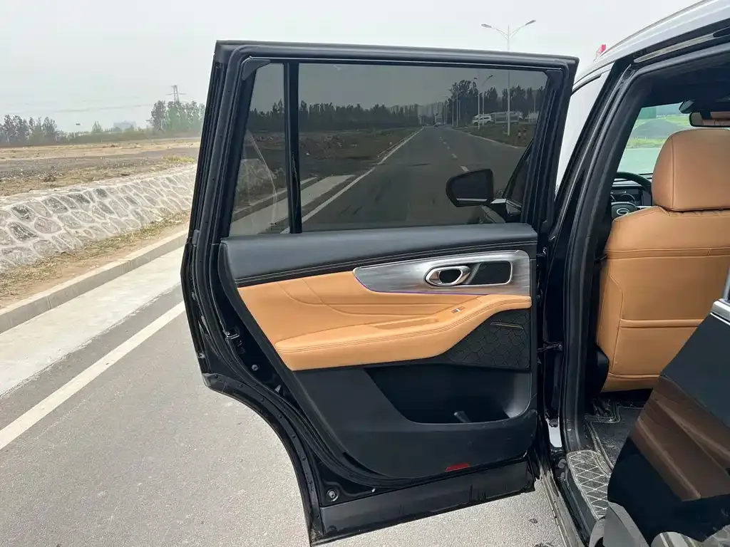 GAC Motor Trumpchi GS8 — фото 10