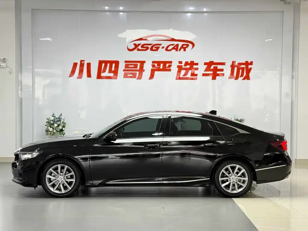 Honda Accord — фото 10
