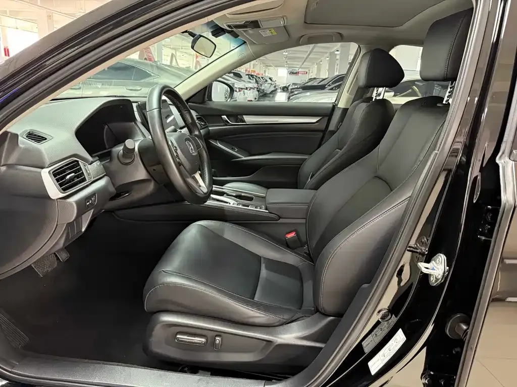 Honda Accord — фото 4