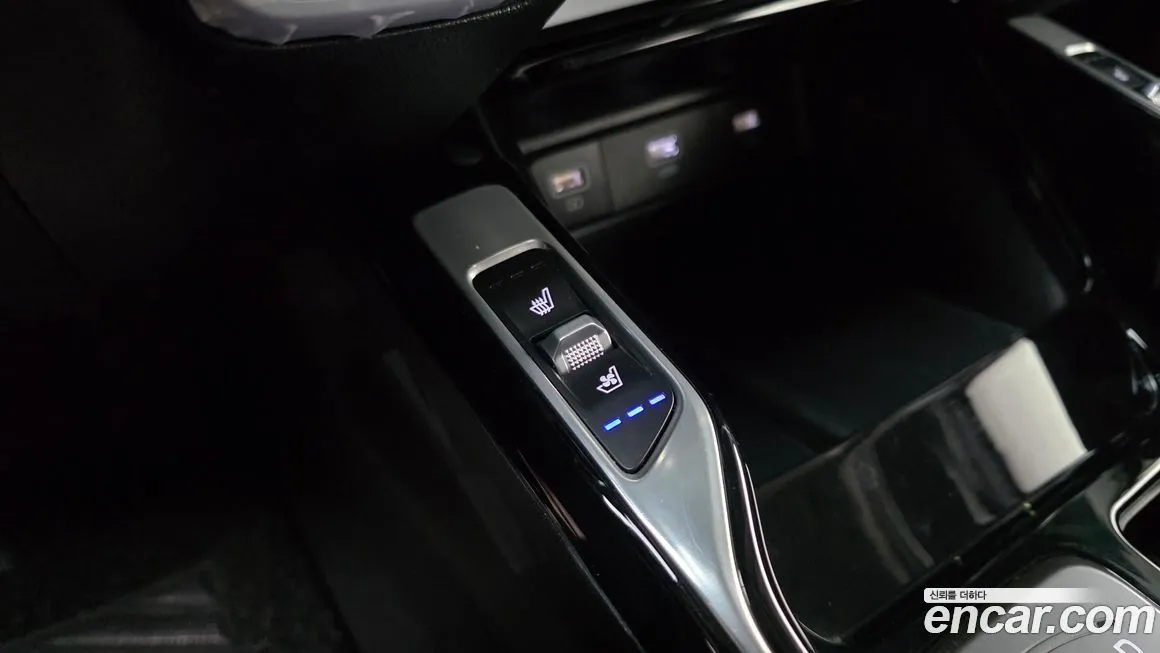 Kia Sorento — фото 10