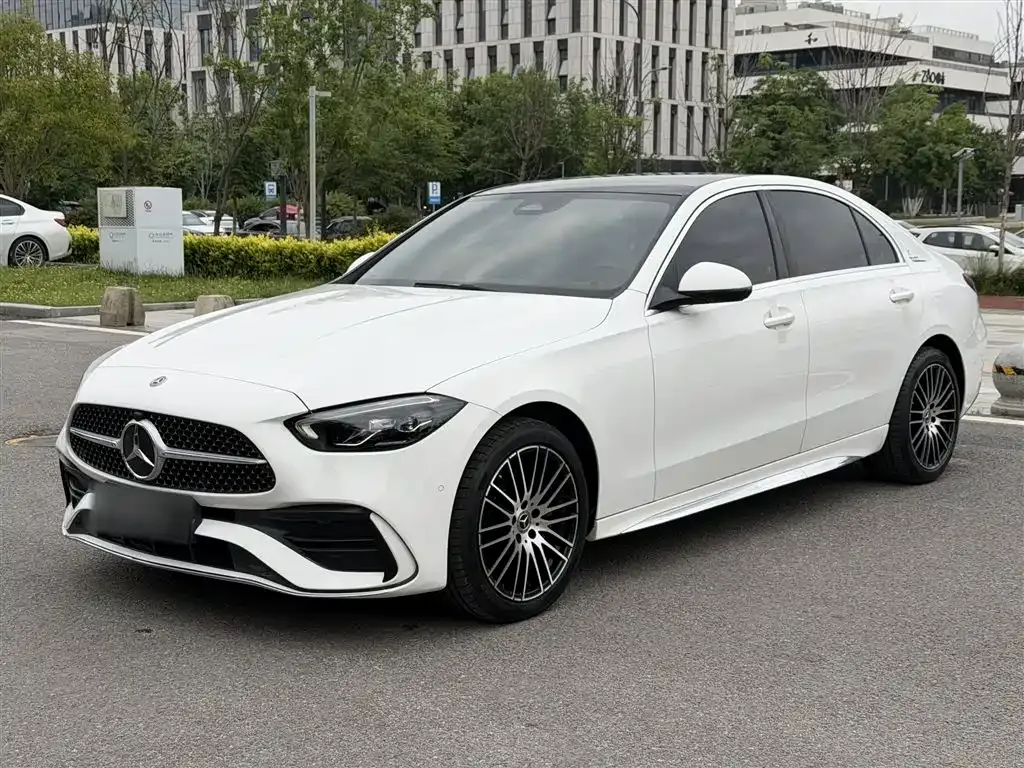 Mercedes-Benz C-Class — фото 1