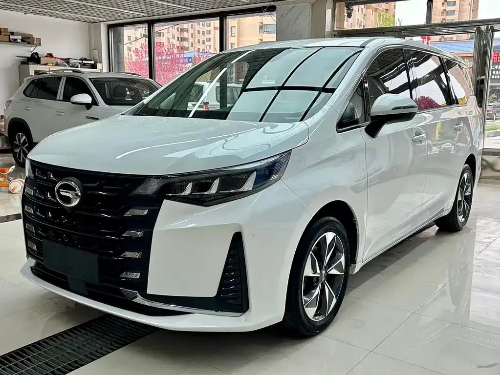 GAC Motor Trumpchi M6 — фото 1