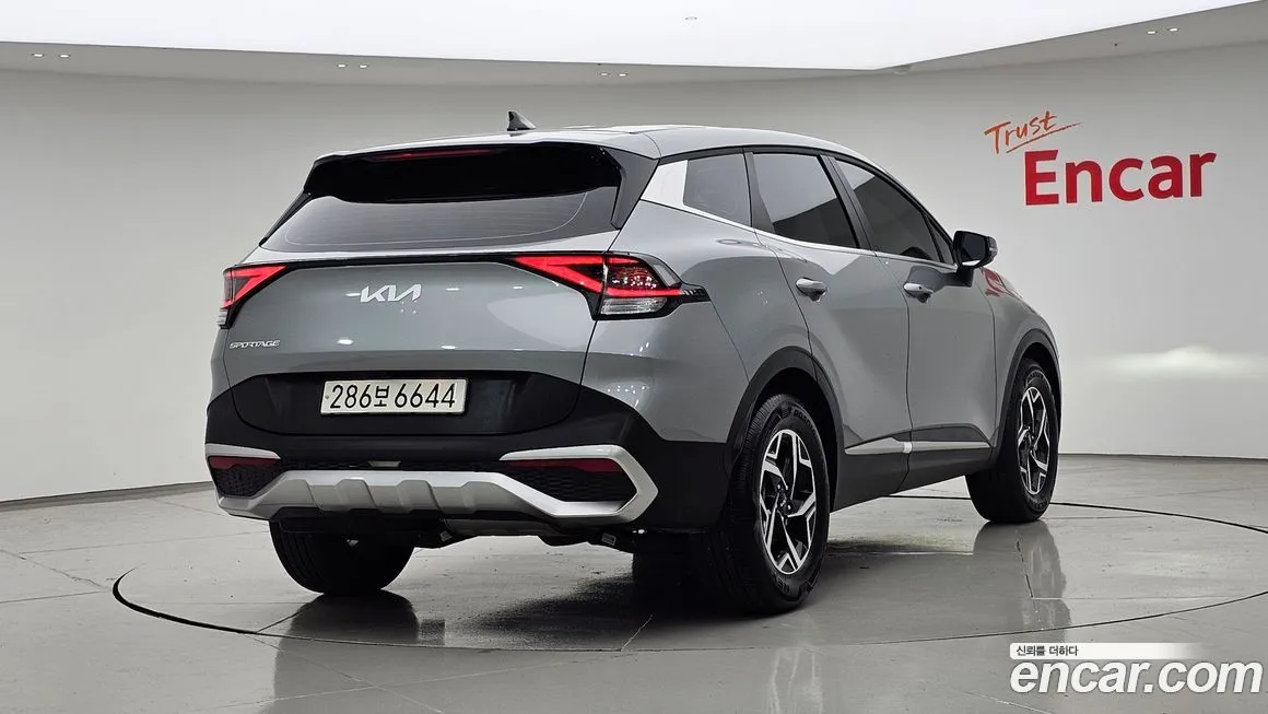 Kia Sportage — фото 5
