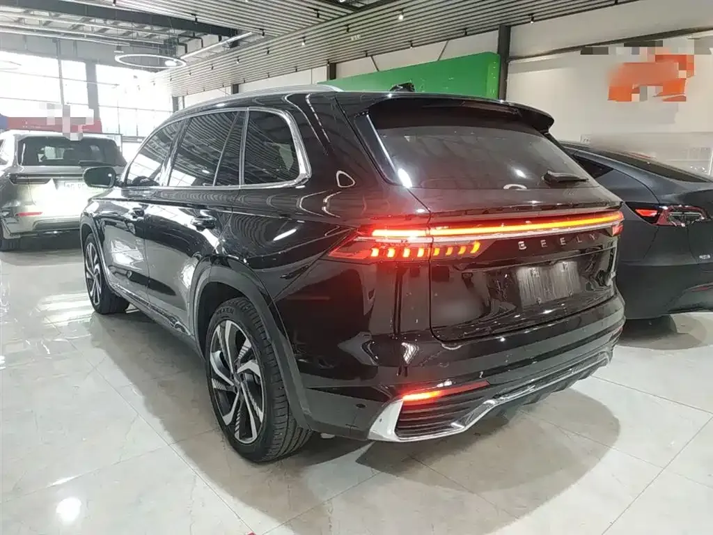 Geely Xingyue L — фото 10