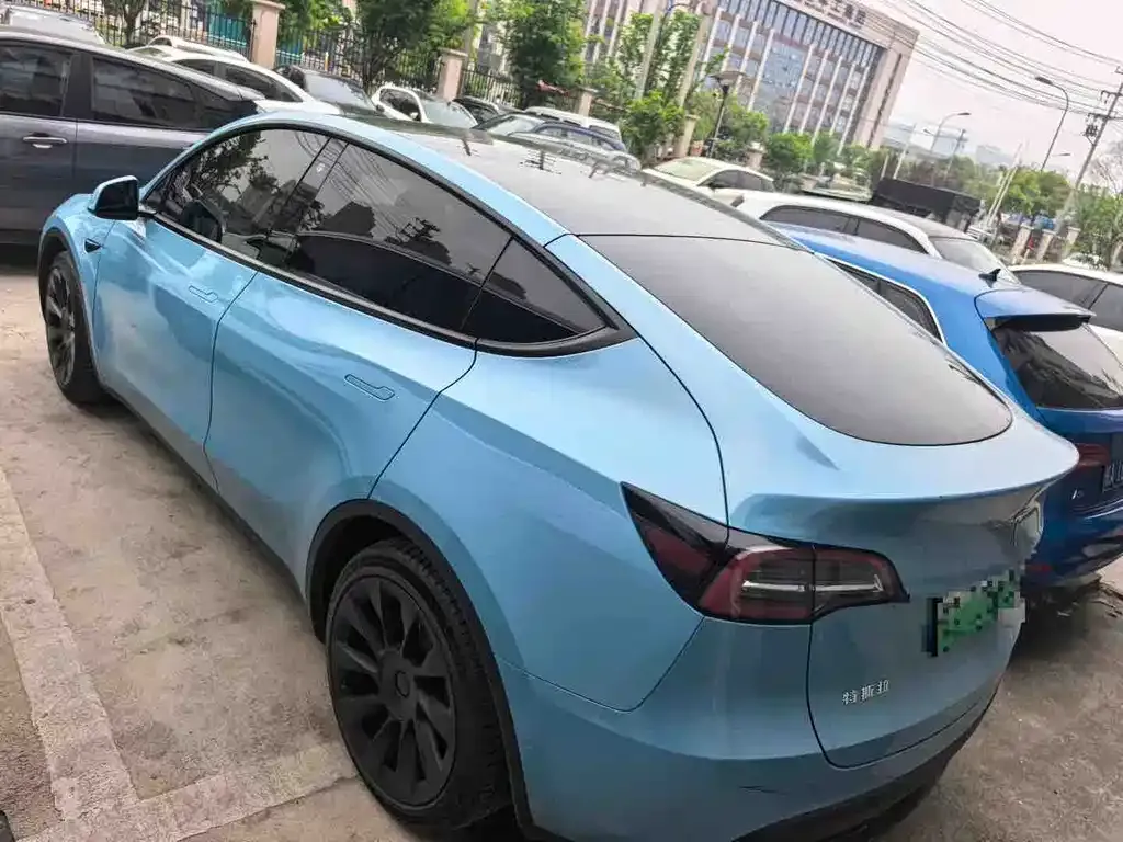 Tesla Model Y — фото 2