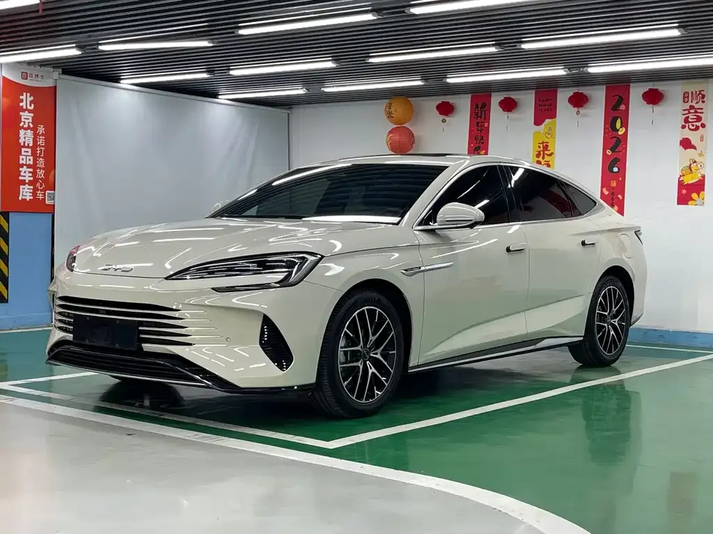 BYD Seal 07 DM-i — фото 1