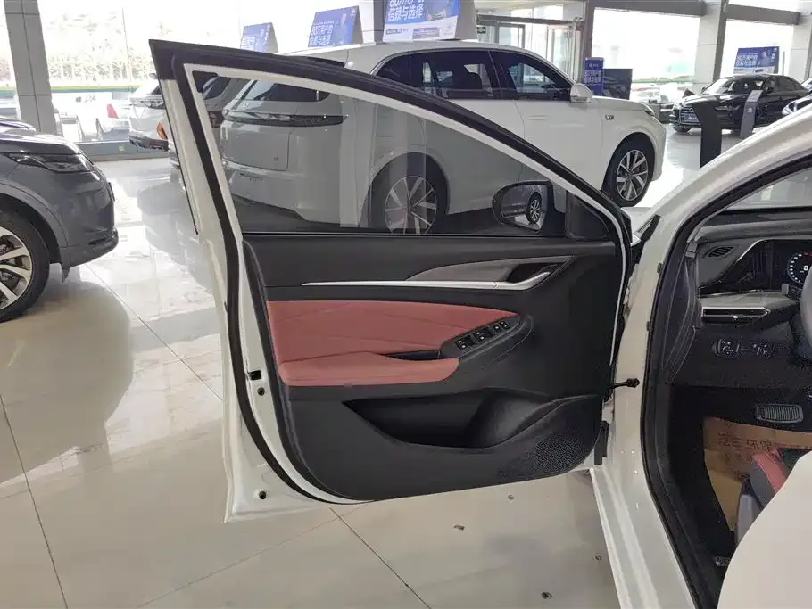 Changan Eado 2024 из CN, фото 7