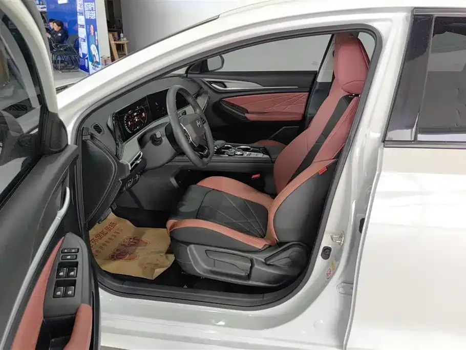 Changan Eado 2024 из CN, фото 9