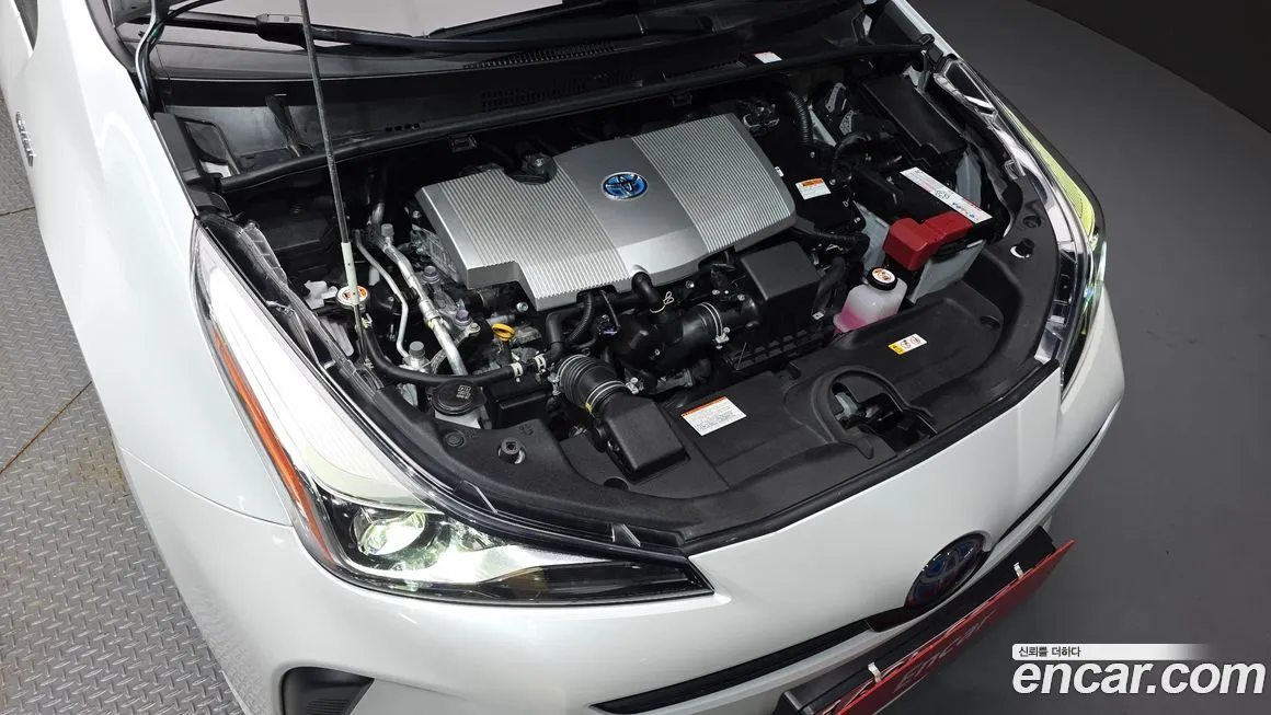Toyota Prius 2022 из KR, фото 9