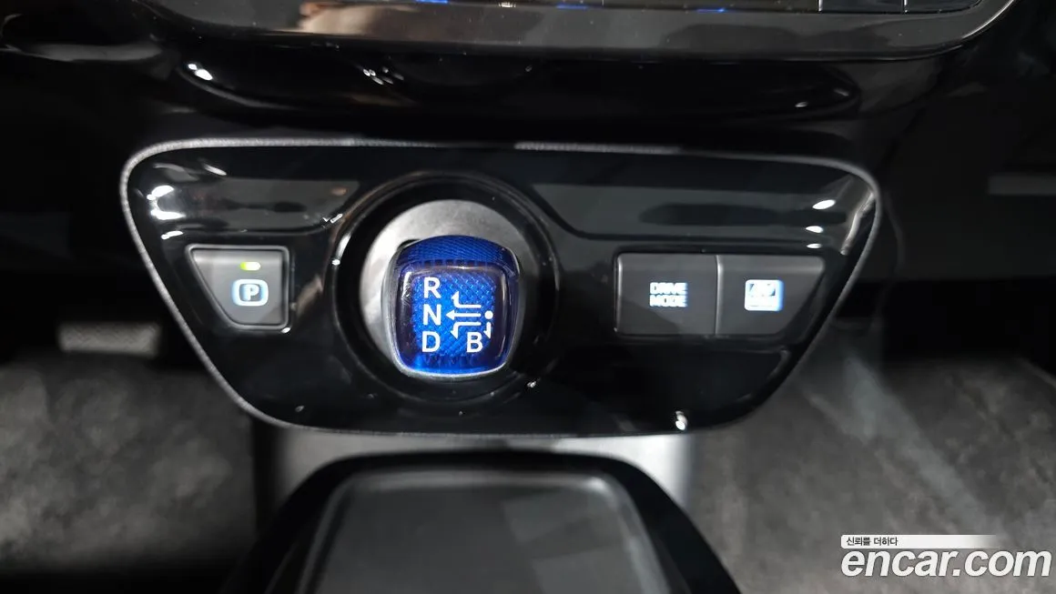 Toyota Prius 2022 из KR, фото 7