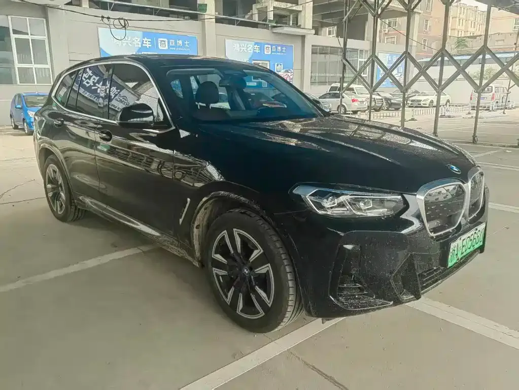 BMW iX3 — фото 6