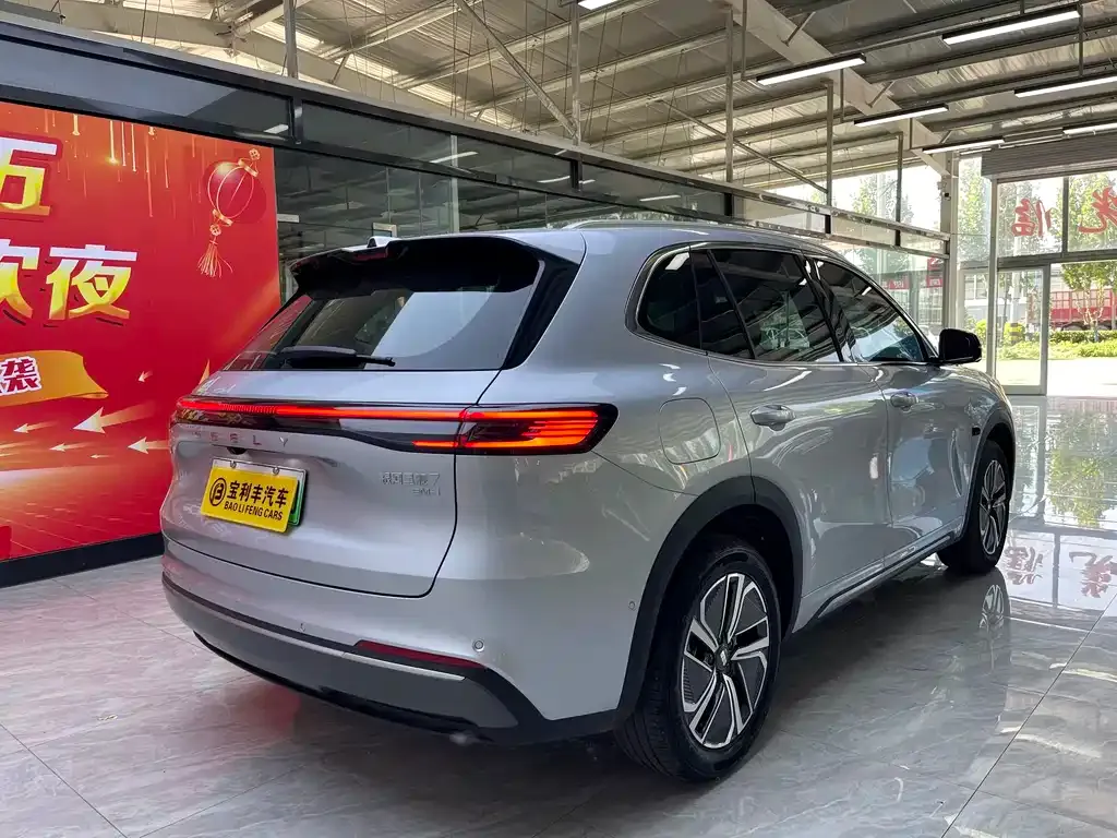 Geely Galaxy Xingjian 7 — фото 10