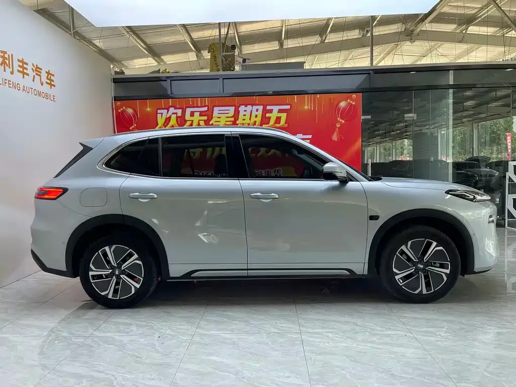 Geely Galaxy Xingjian 7 — фото 2
